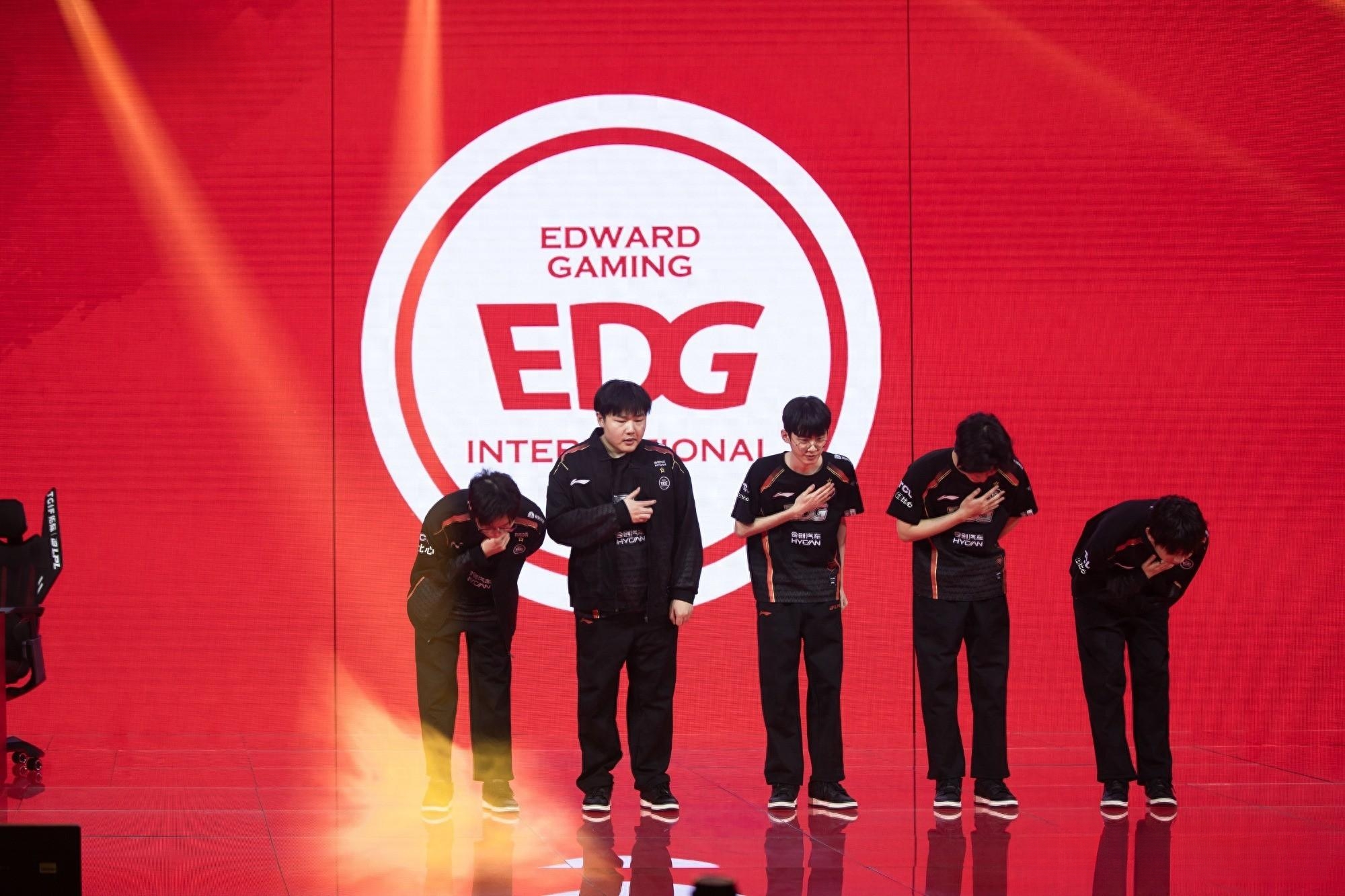 EDG血洗100T，Scout开启传奇时刻峡谷大战入围赛，成为赛场最大亮点的简单介绍